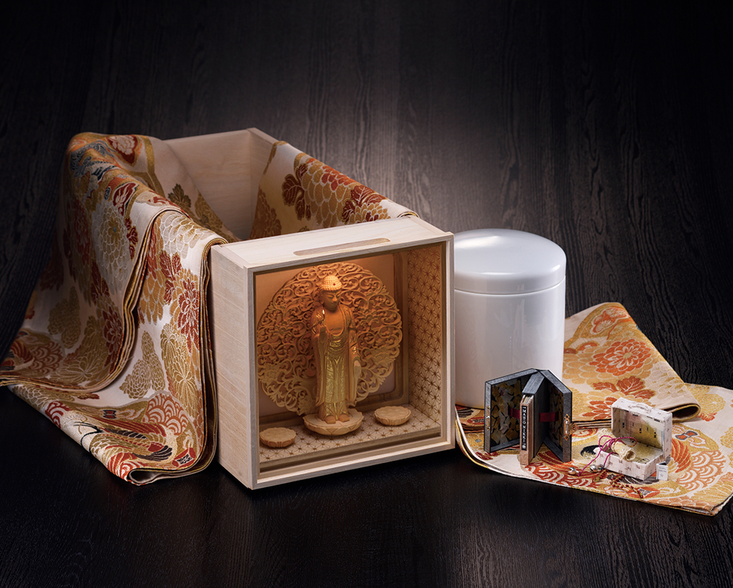 3階　百花想・弥勒仙果（ひゃっかそう・みろくせんか）の厨子